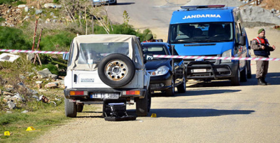Birecik'te adamı Öldürüp, Otomobilini Ateşe Verdiler