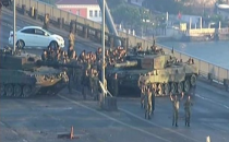 Boğaziçi Köprüsü'ndeki Darbeci Askerler Teslim Oldu