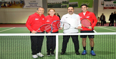 Bölgede İlk Ve Tek Olan Şanlıurfa Tenis Dünyası Hizmete Sunuldu  