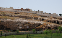 Boş mağaralara madde bağımlıları dadandı