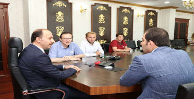 Bosna Heyeti Vali Erin'i Ziyaret Etti