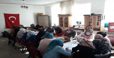 Bozova'da Kursiyerlere Sedef Kursu