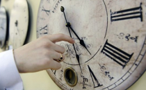 Bu gece saatler 1 saat geri alınacak