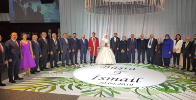Büşra Ve İsmail Çiftinin İstanbul `da Yapılan Düğünü Dillere Destan Oldu