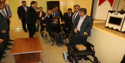 Büyükşehir Belediyesinden Suriyeli Öğrenciye Yardım 