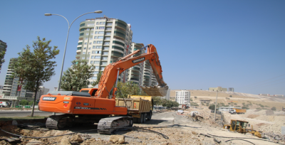 Büyükşehir Fuar Merkezi Caddesini Genişletiliyor