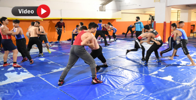 Büyükşehir Güreş Takımı İşi Sıkı Tutuyor