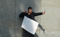 Büyükşehir önünde intihar eylemi