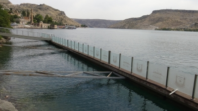 Büyükşehir'den Saklı Cennet Halfeti'de Marina Temizliği