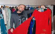 Çoban Stilist Arap Kadınlarına Kostüm Yaptı