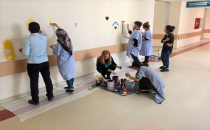 Çocuk Servisi Renkleniyor, Çocuklar Sanatla İyileşiyor