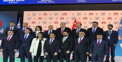 Cumhurbaşkanı Erdoğan Urfalı adaylarla fotoğraf çektirdi