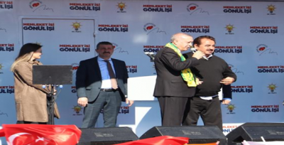 Cumhurbaşkanı Erdoğan Tatlıses İle Sahneye Çıktı