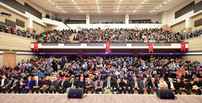 Değişen Dünya Ve Gençlik Konferansı Yoğun İlgi Gördü