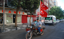 Demokrasi İçin Motosikletle Şehir Turu Atıyor