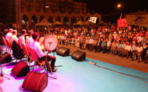 Demokrasi Nöbetinin 25'inci Gecesinde Haliliye Belediyesi Meydanlardaydı