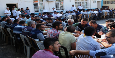 Dicle Elektrik İşçileri Aynı Sofrada Buluştu