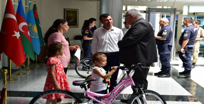 Dikkatli Çocuklar Bisikletle Ödüllendirildi