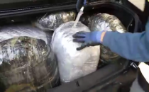 Doğu'dan batıya uyuşturucu sevkiyatı,2 gözaltı