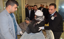 Donmak üzere olan vatandaşa belediye sahip çıktı