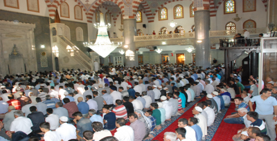 Dünyanın aç gözlülüğünden dolayı kan ve gözyaşı akmaya devam ediyor