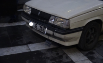 Ehliyetsiz sürücü dehşet saçtı