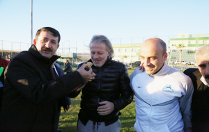 Ekinci'den Kerimoğlu'ya baklava ikramı