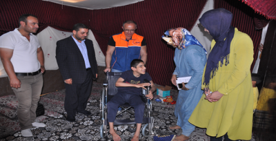 Engelli  Mültecilere Tekerlekli Sandalye 