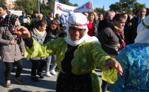 Engelliler halay çekti