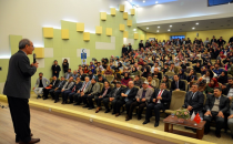 Ertuğrul Başarıya Ulaşmanın Yollarını üniversite Öğrencileriyle Paylaştı