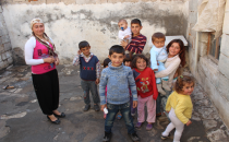 "Eve Getirilen Bir Parça Ekmeği Bölüşüyoruz"