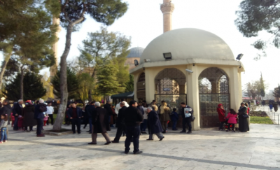 Eyüp Peygamber Makamı Ziyaretçi Akınına Uğradı