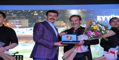 Eyyübiye Belediyesi Millet Kıraathanesi Kitap Otağını Hizmete Açtı.