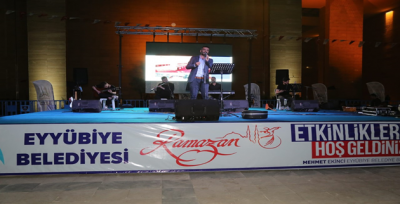 Eyyübiye'de İlahi Konsere Yoğun Katılım Oldu