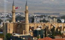 Ezanı susturan avukat zafer ilan etti!