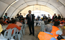 Faruk Çelik İnşaat İşçilerini Ziyaret Etti