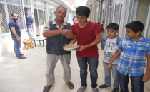 Fiyatlar açıklanmayınca çiftçi sattı