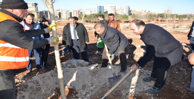 Gazeteciler Fidan Dikti