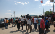 Geçişler devam ediyor