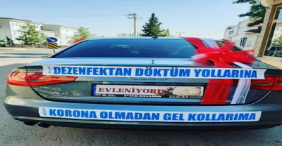 Gelin arabasındaki yazı tebessüm ettirdi