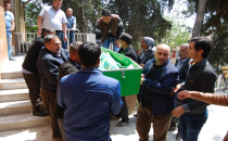 Genç Kız İntihar Etti