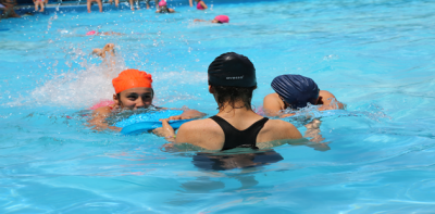 Gençlerden Yüzmeye Yoğun İlgi