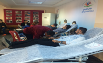 Gençlik merkezinden kan bağışı