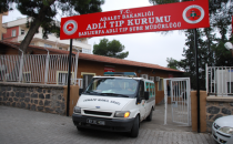 Göğsüne tabanca dayayarak intihar etti