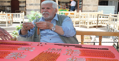 Gümrükhanı Ramazan'da Tespih Satıcılarına Kaldı