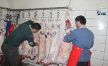 Günde 900 aileye sıcak yenmek