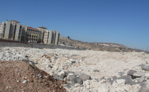 Hafriyat okulun çevresini sarmış