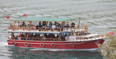 Halfeti'de 3 Günlük Tatil Yoğunluğu Artırdı