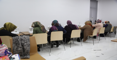 Haliliye Belediyesi Kadınları Sanatla Buluşturuyor