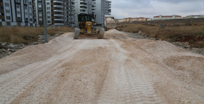 Haliliye Belediyesi, Yol Yapım Çalışmalarını Sürdürüyor